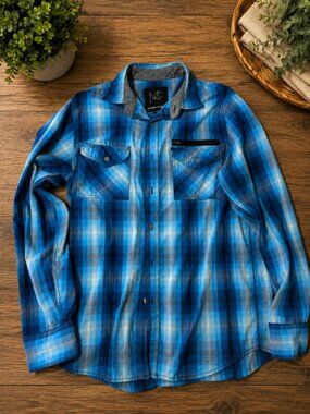 Modern Culture Plaid Button-Up Shirt – Size Medium